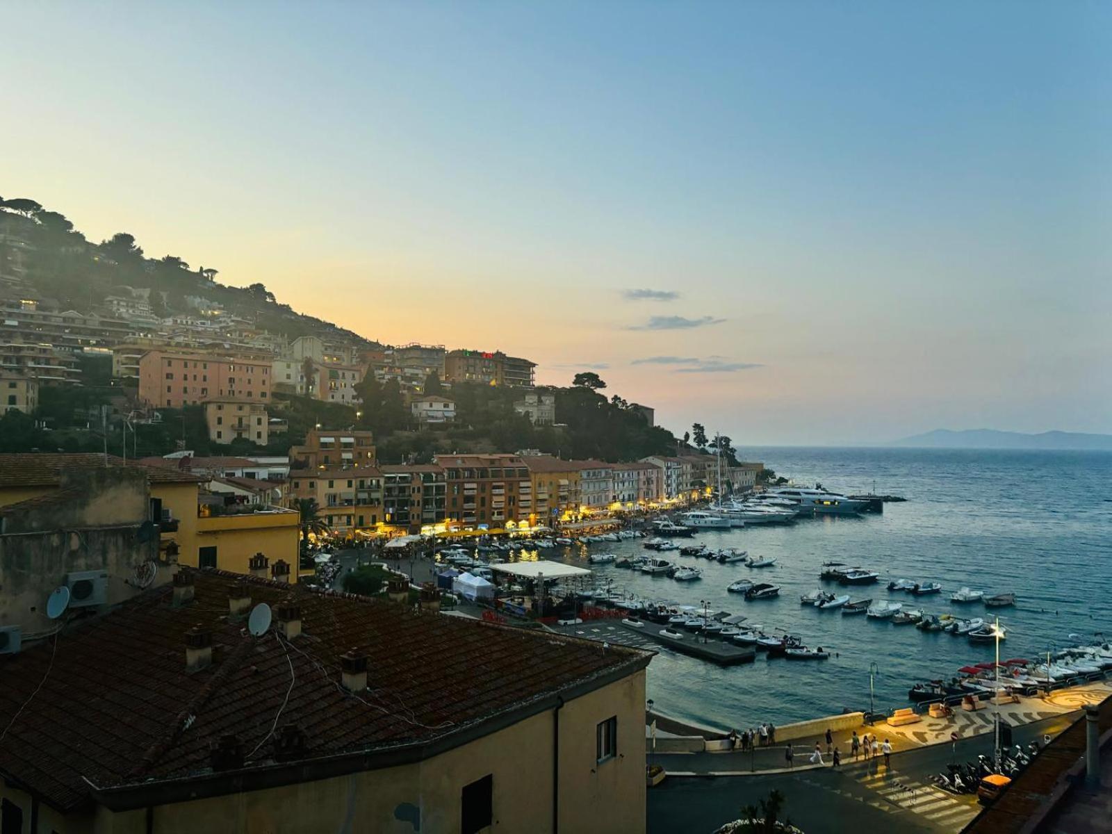 La Casetta In Piazza ポルト・サント・ステーファノ エクステリア 写真